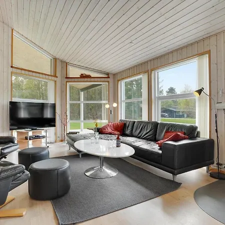Gorgeous In Hadsund With Wifi Holiday home *